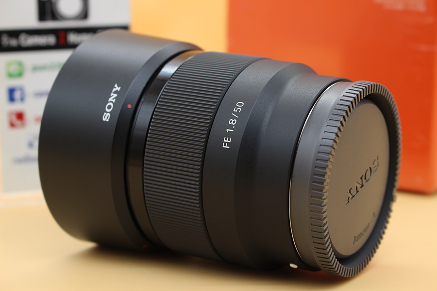 ขาย Lens Sony FE 50mm F1.8 สภาพสวยใหม่มาก อดีตประกันศูนย์ ไร้ฝ้า รา ตัวหนังสือคมชัด อุปกรณ์ครบกล่อง แถม Filter  อุปกรณ์และรายละเอียดของสินค้า 1.Lens Sony F